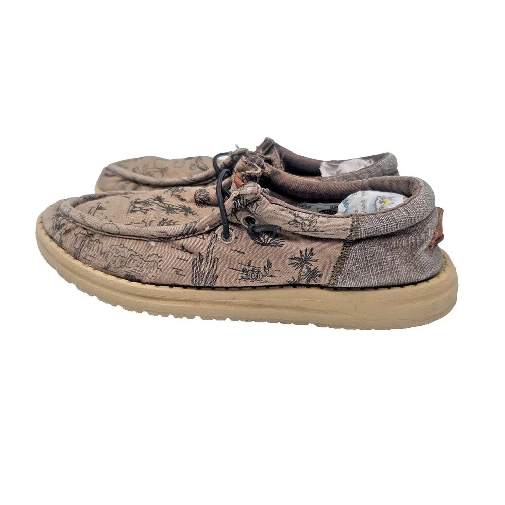 Hey Dude Wally Slip on Canvas Shoes Youth Size 5 Desert Print